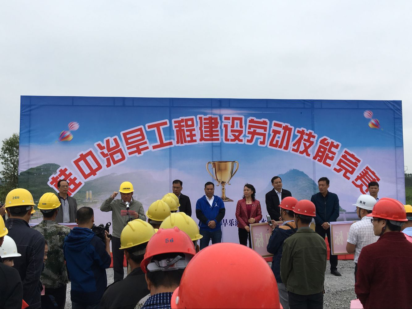 1542697471255694.png 图片2.png